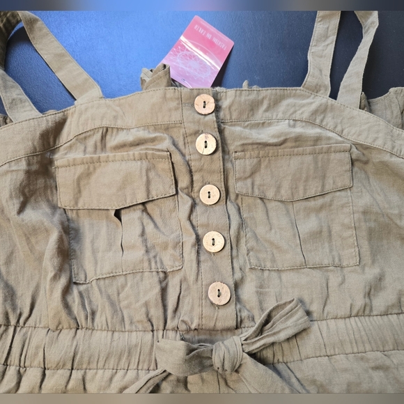 Olive Green Button-Front Romper with Tie Waist Pockets. Small. Juniors Women NWT - Picture 4 of 4